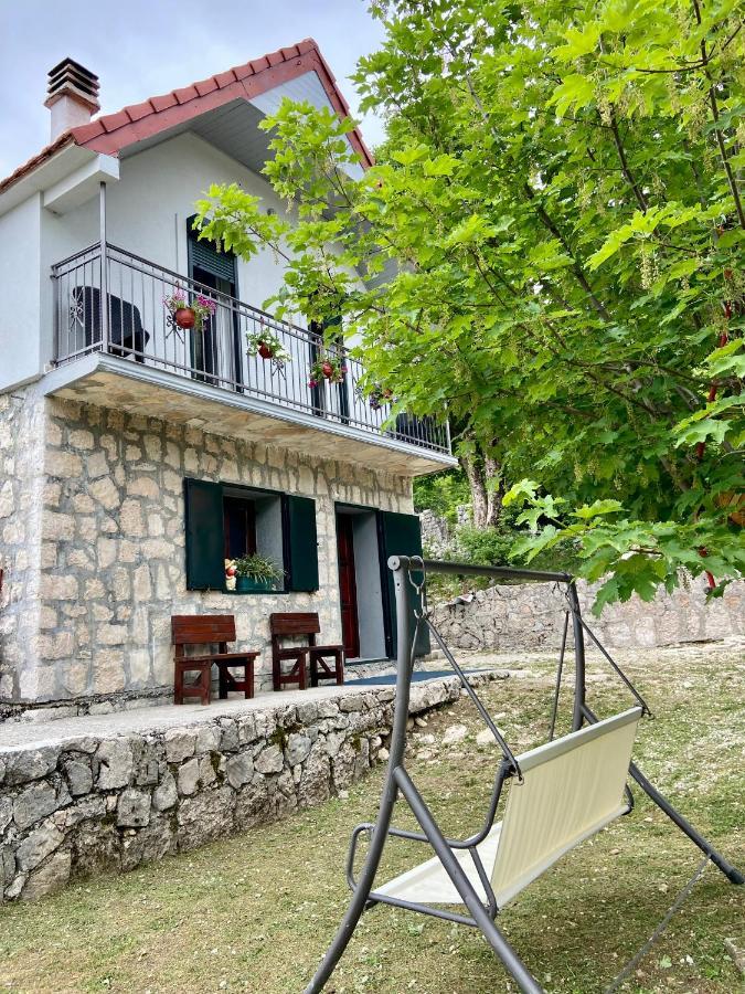 Guest House Markovic Lovcen เซทินเจ ภายนอก รูปภาพ