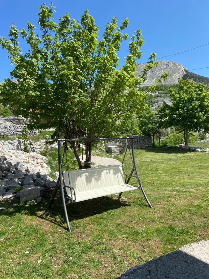 Guest House Markovic Lovcen เซทินเจ ภายนอก รูปภาพ