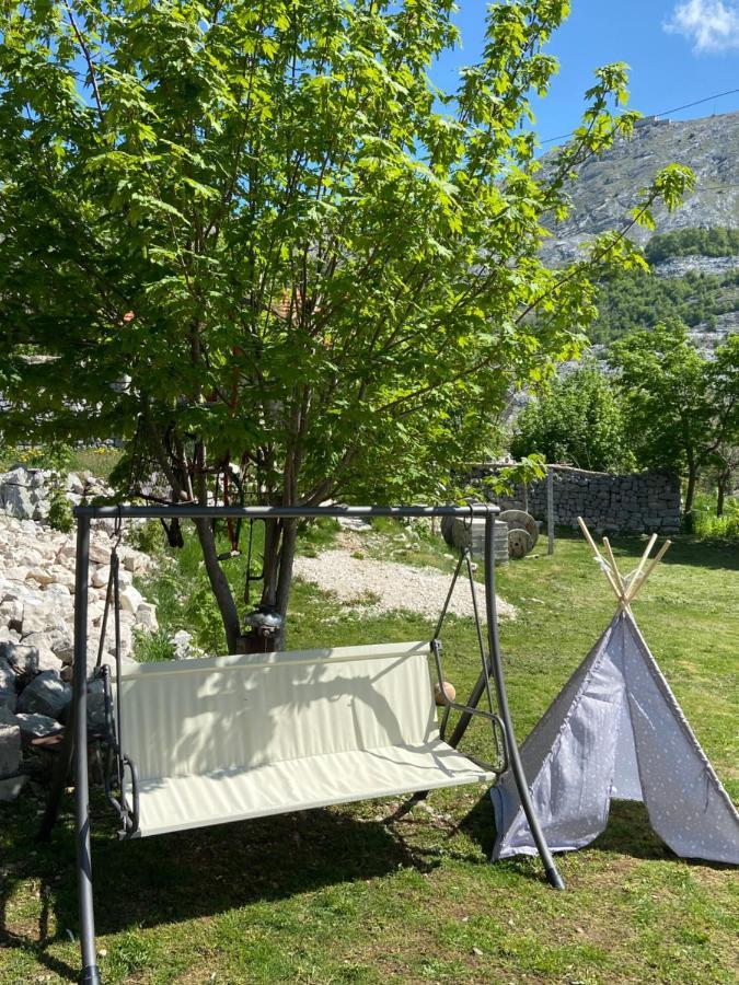 Guest House Markovic Lovcen เซทินเจ ภายนอก รูปภาพ