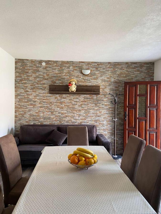 Guest House Markovic Lovcen เซทินเจ ภายนอก รูปภาพ